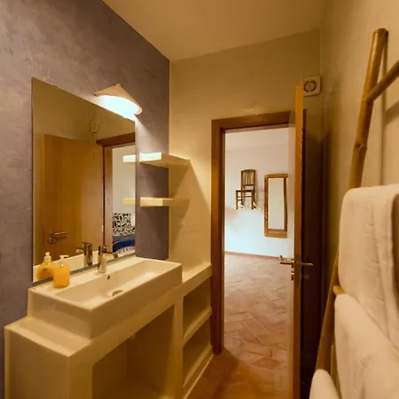 Unique 2-bed 2-bath In Historic Center *