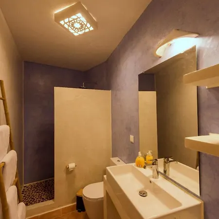 Apartman Unique 2-bed 2-bath In Historic Center