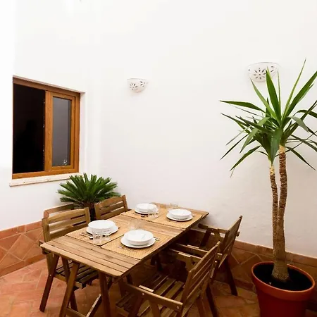Unique 2-bed 2-bath In Historic Center