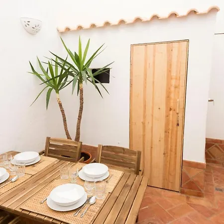Unique 2-bed 2-bath In Historic Center